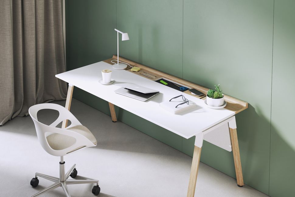 Ob im Einzelbüro oder im Homeoffice – Tische der OKA HomeLine Reihe bringen durch ihre Holzelemente überall ein wohnliches Flair hinein.