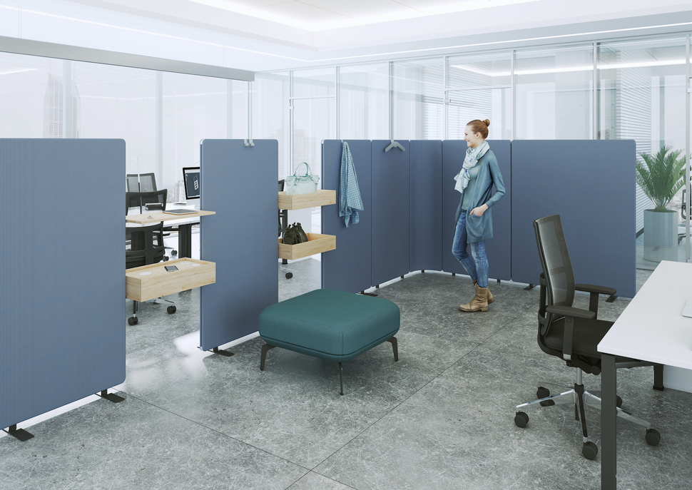 Kinderleicht montierbar, superpraktisch: Elemente der OKA SpaceLine Plus schaffen Ablagemöglichkeiten und Stauraum zwischen den SpaceLine Stellwänden.