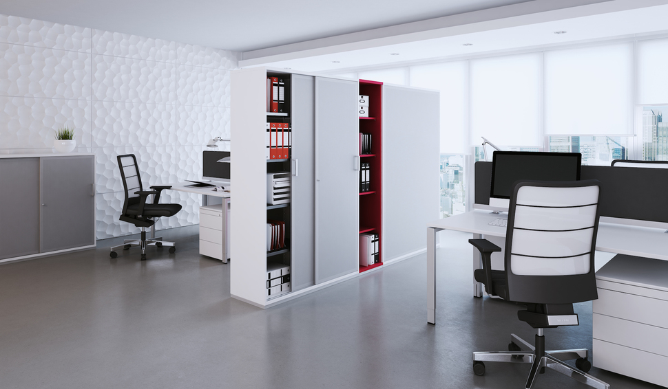 Mit OKA Baseline und OKA ModulLine Stauraumlösung und Raumtrenner zugleich finden