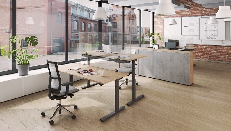 OKA Protect mit Tischhalterung in metallgrau – Tischklemme an Tischplatte befestigt