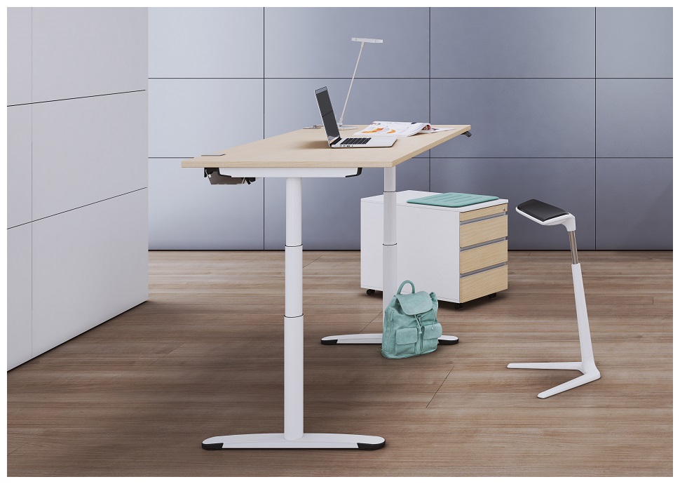 Electric motor height-adjustable OKA Jump 2.0 table, with white round tube T-leg frame and tabletop in a Romana cherry decor